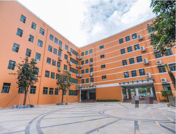 學(xué)?？照{(diào)集中控制方案